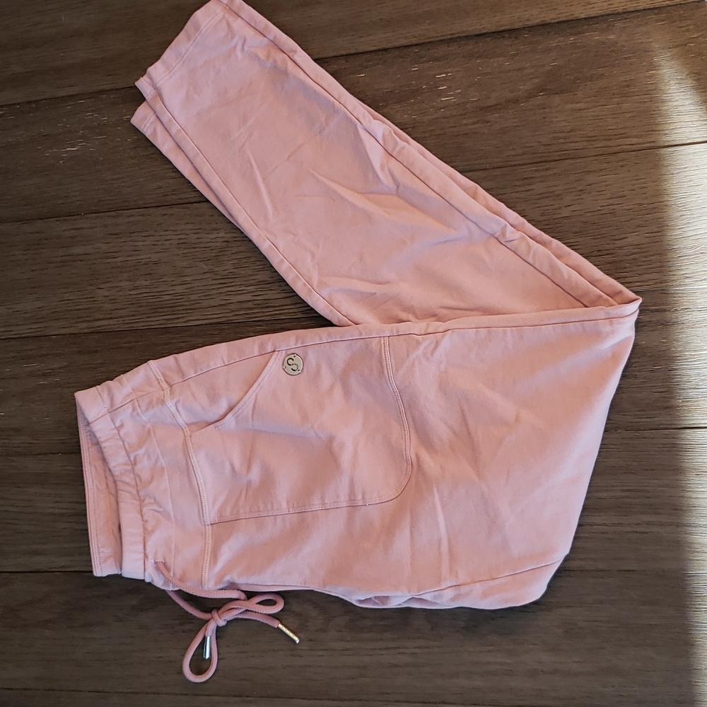 Curves N Combatboots Sexy Joggers in Pink